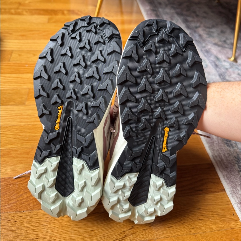 adidas Women's Terrex Trailmaker 2.0 Hiking Sneaker - Picture 5 of 5